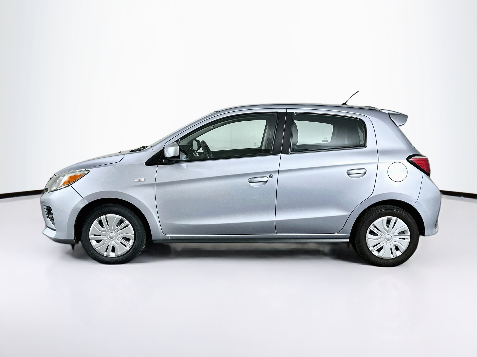 Used 2024 Mitsubishi Mirage ES FWD image 4