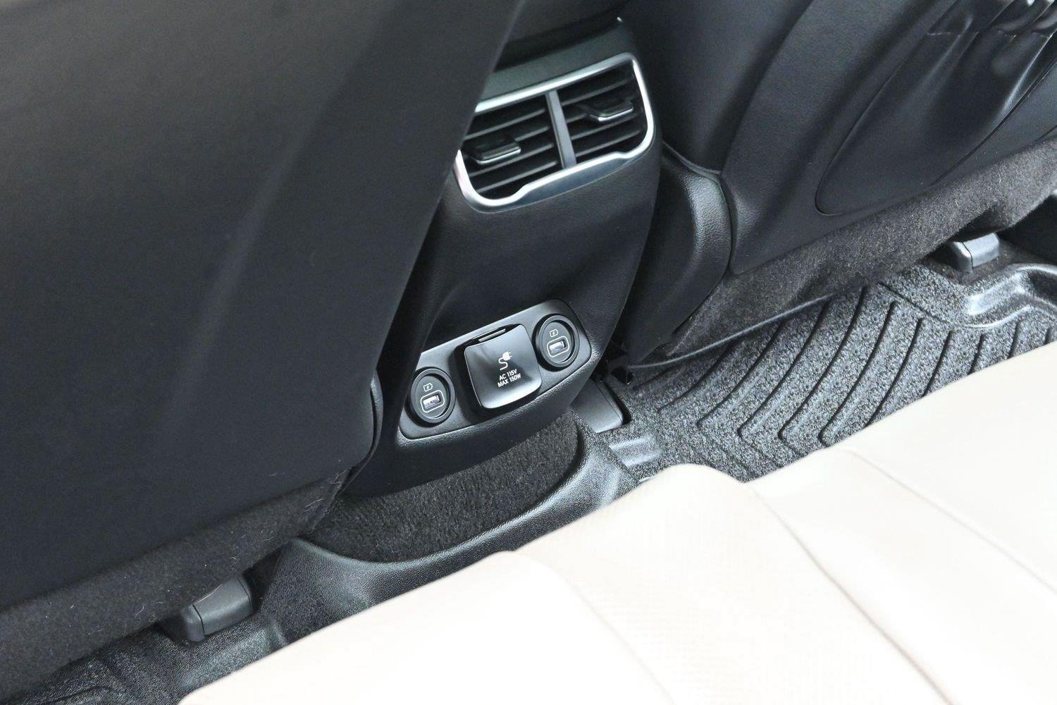 Used 2021 Hyundai Santa Fe Limited FWD image 33