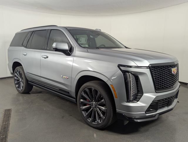 Used 2025 Cadillac Escalade V image 2