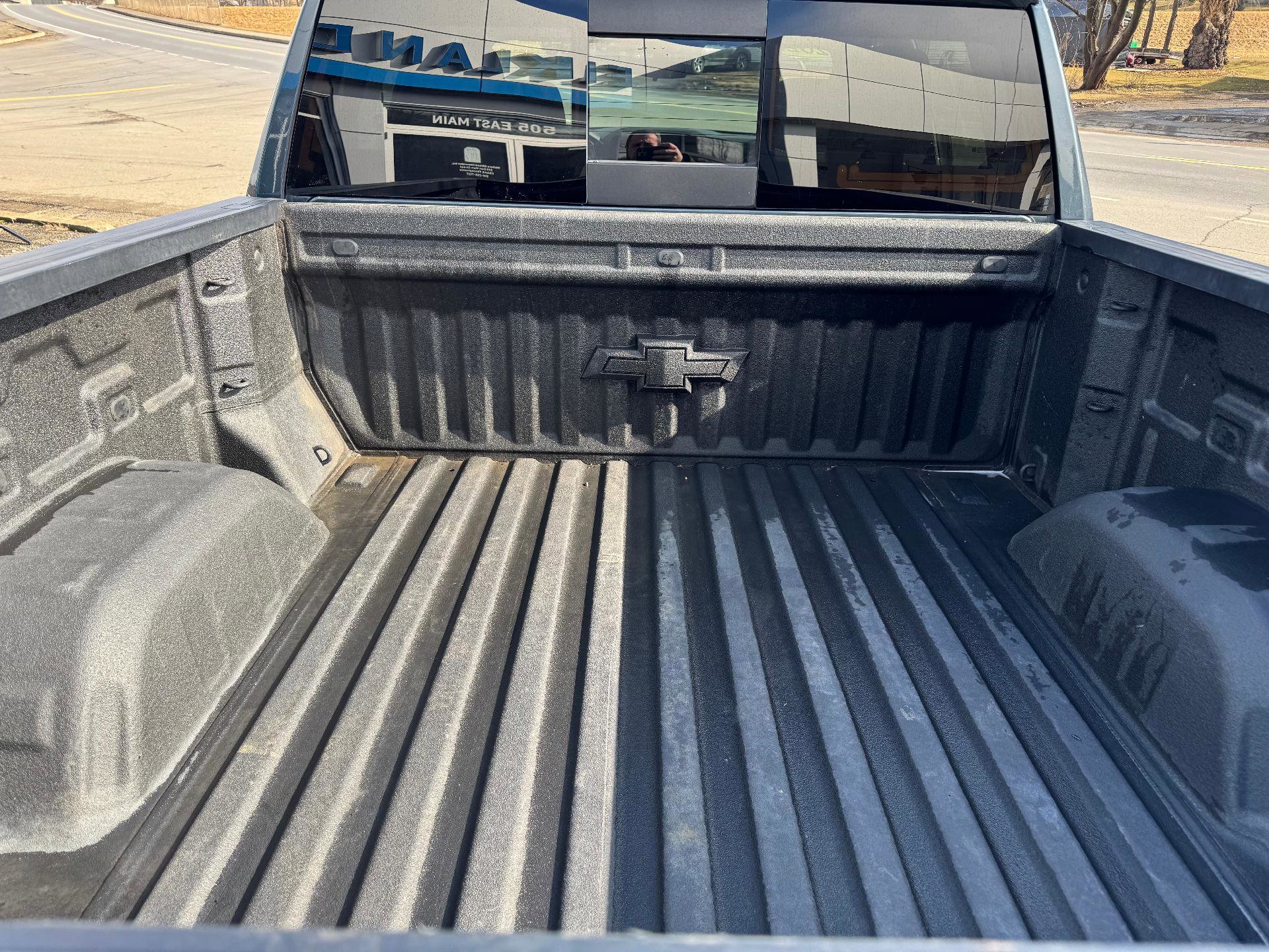 Used 2020 Chevrolet Silverado 1500 LT w/ All-Star Edition image 17