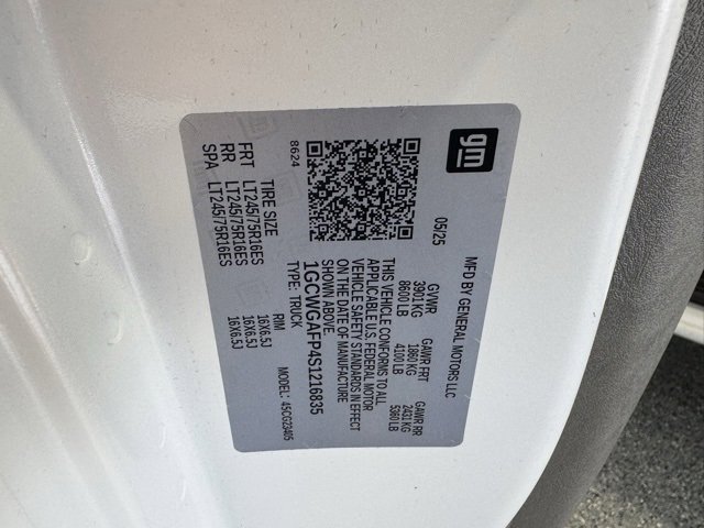 Used 2025 Chevrolet Express 2500 w/ Driver Convenience Package image 22