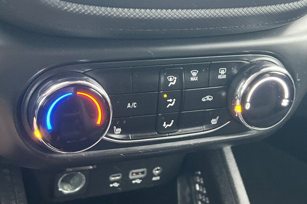 Used 2022 Chevrolet TrailBlazer LT w/ Driver Confidence Package AWD/4WD image 17