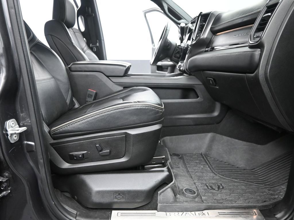 Used 2024 RAM 2500 Limited image 18