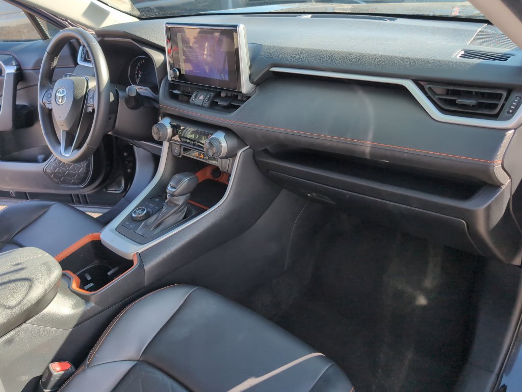 Used 2024 Toyota RAV4 Adventure image 32