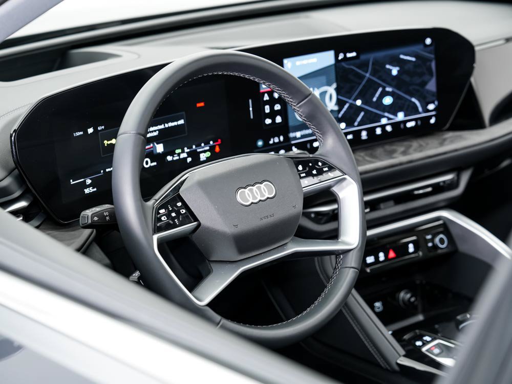 Certified 2025 Audi Q5 Premium Plus w/ Premium Plus AWD/4WD image 9