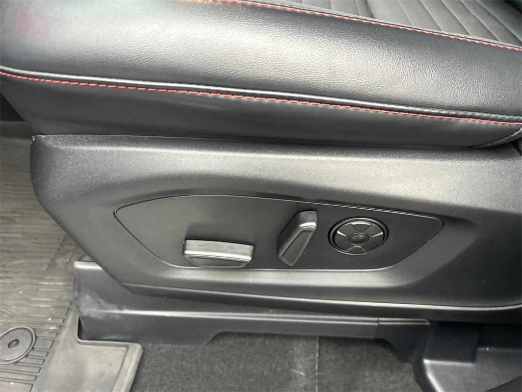 Used 2025 Ford Explorer ST-Line w/ Premium Package image 16