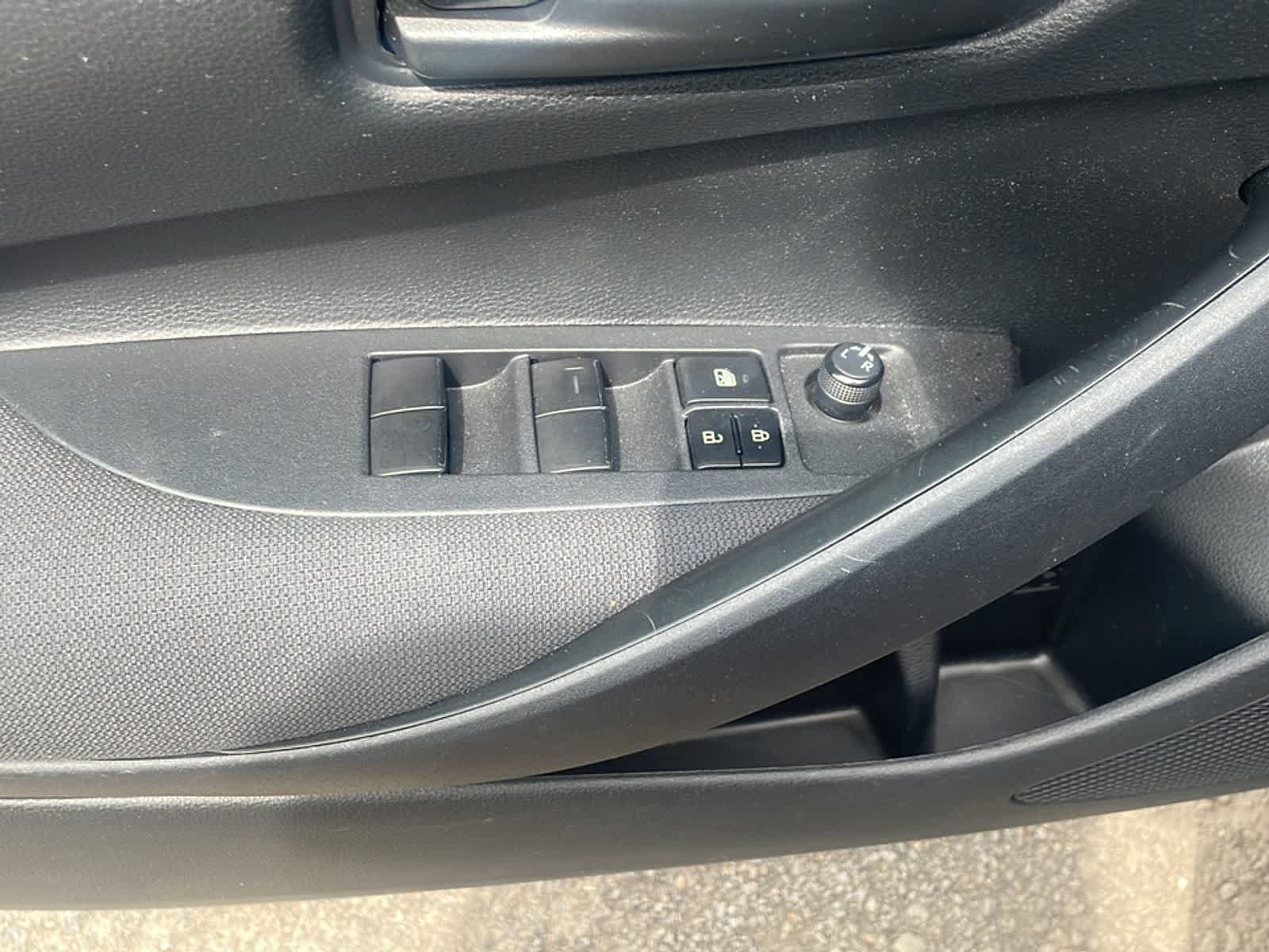 Used 2023 Toyota Corolla LE FWD image 15