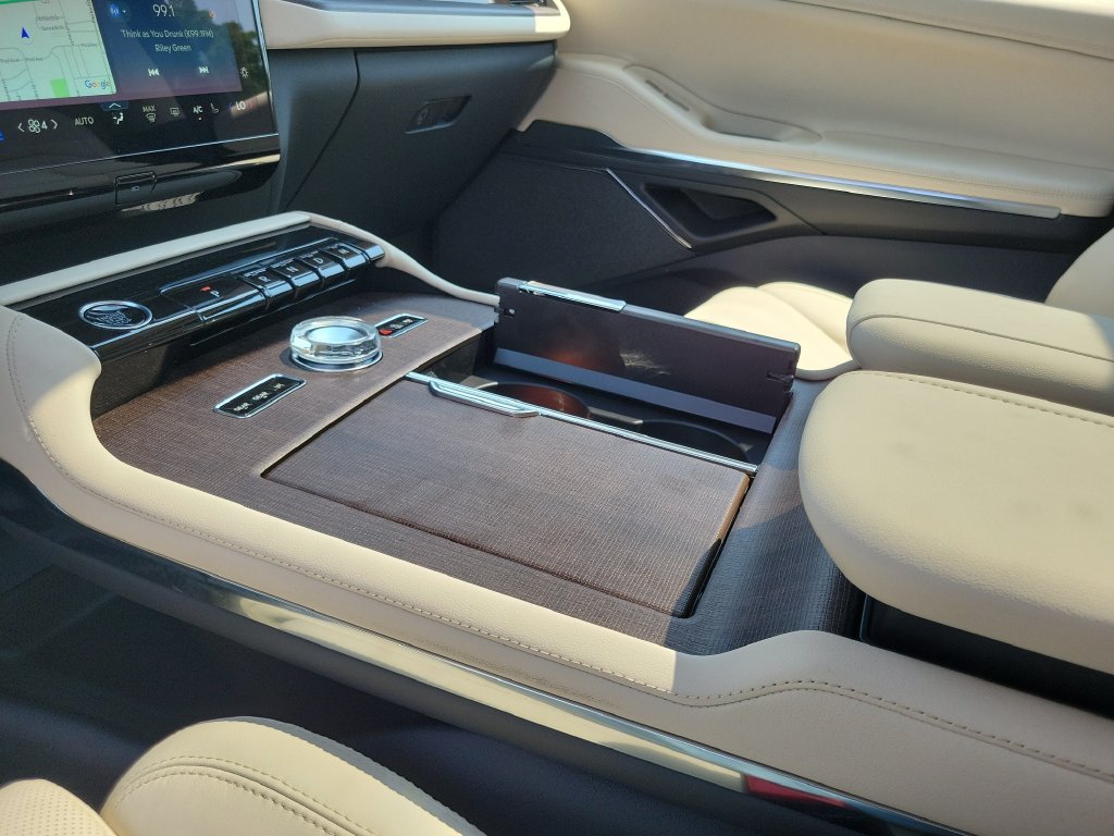 New 2027 Lincoln Navigator L Reserve AWD/4WD image 29