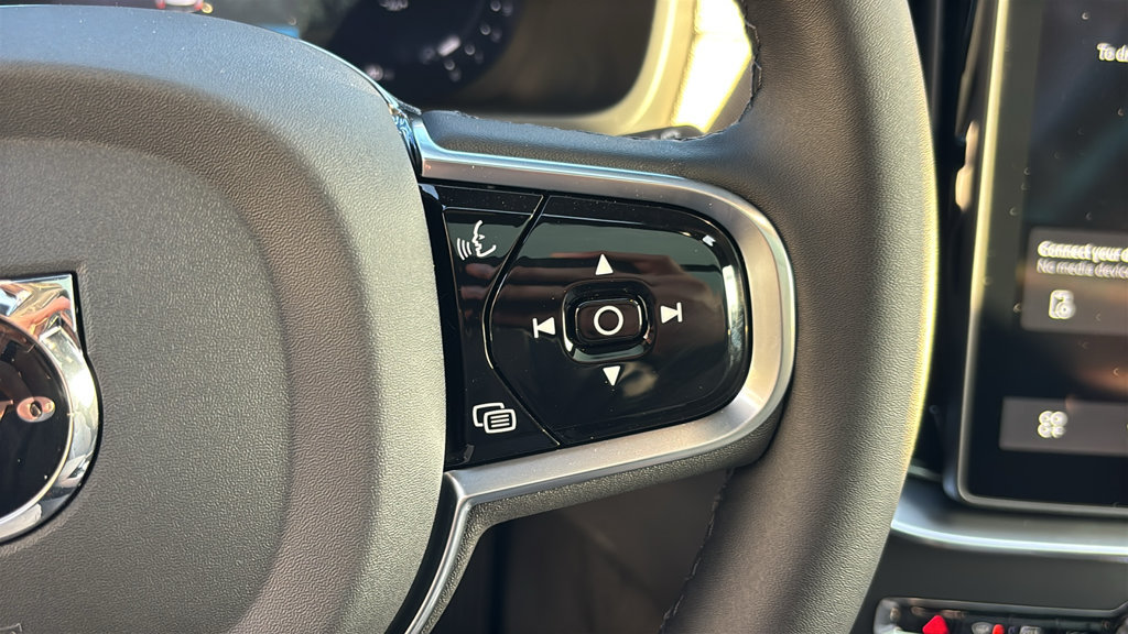 New 2027 Volvo XC90 B6 Plus AWD/4WD image 18
