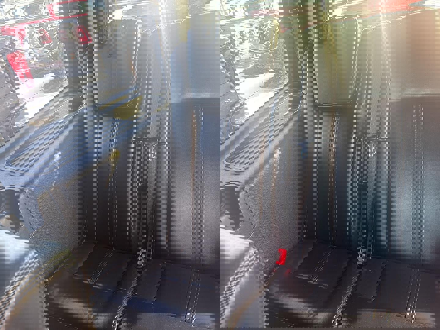 Used 2016 Lincoln Navigator Select image 10