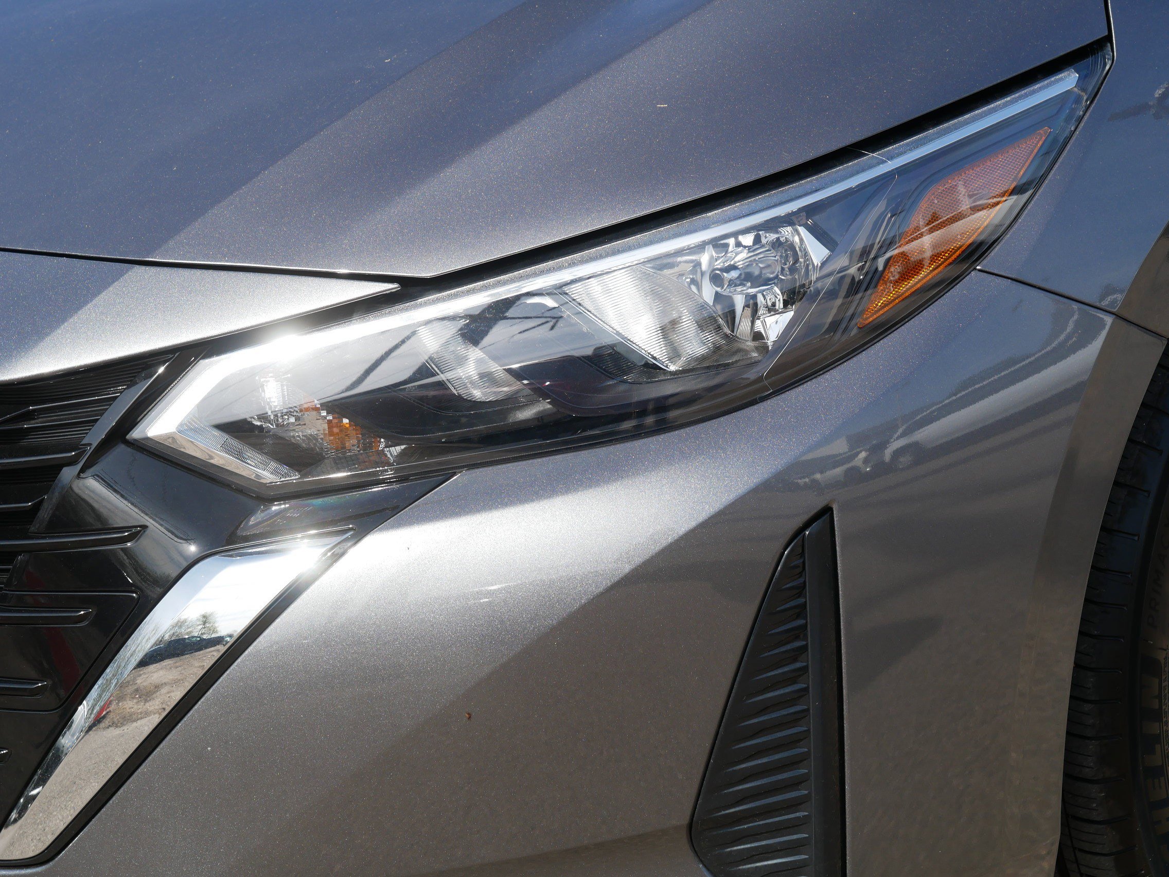 Certified 2025 Nissan Sentra SV w/ SV Premium Package FWD image 16