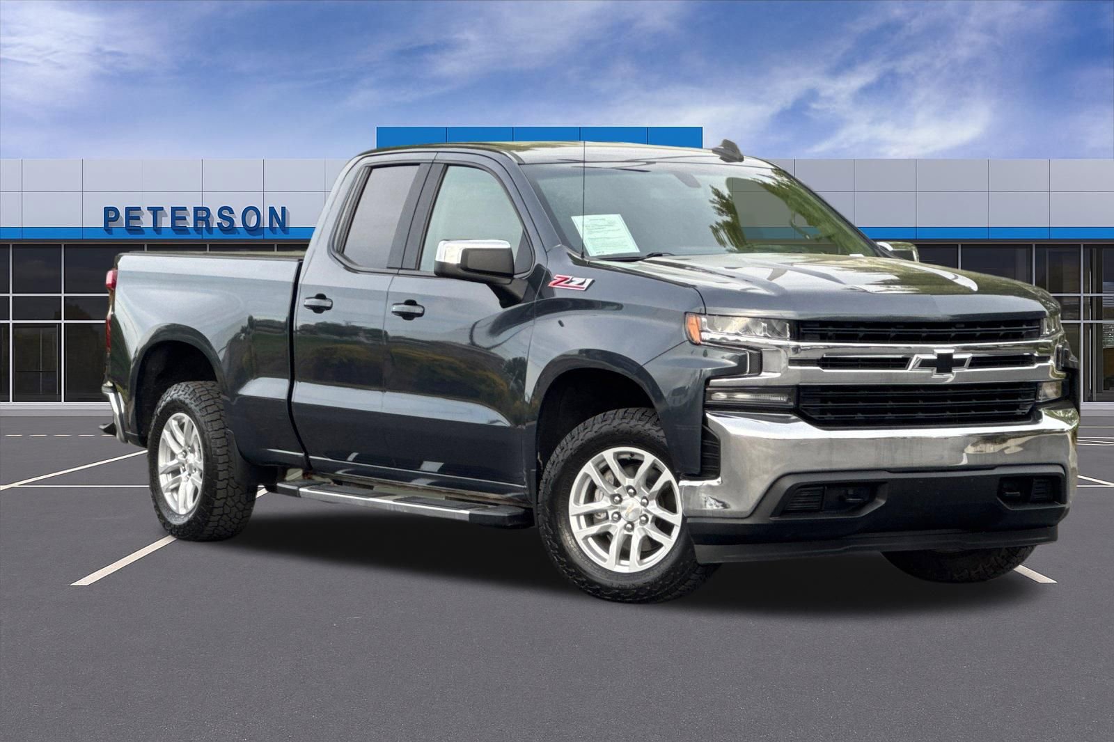 Certified 2022 Chevrolet Silverado 1500 LT AWD/4WD image 2