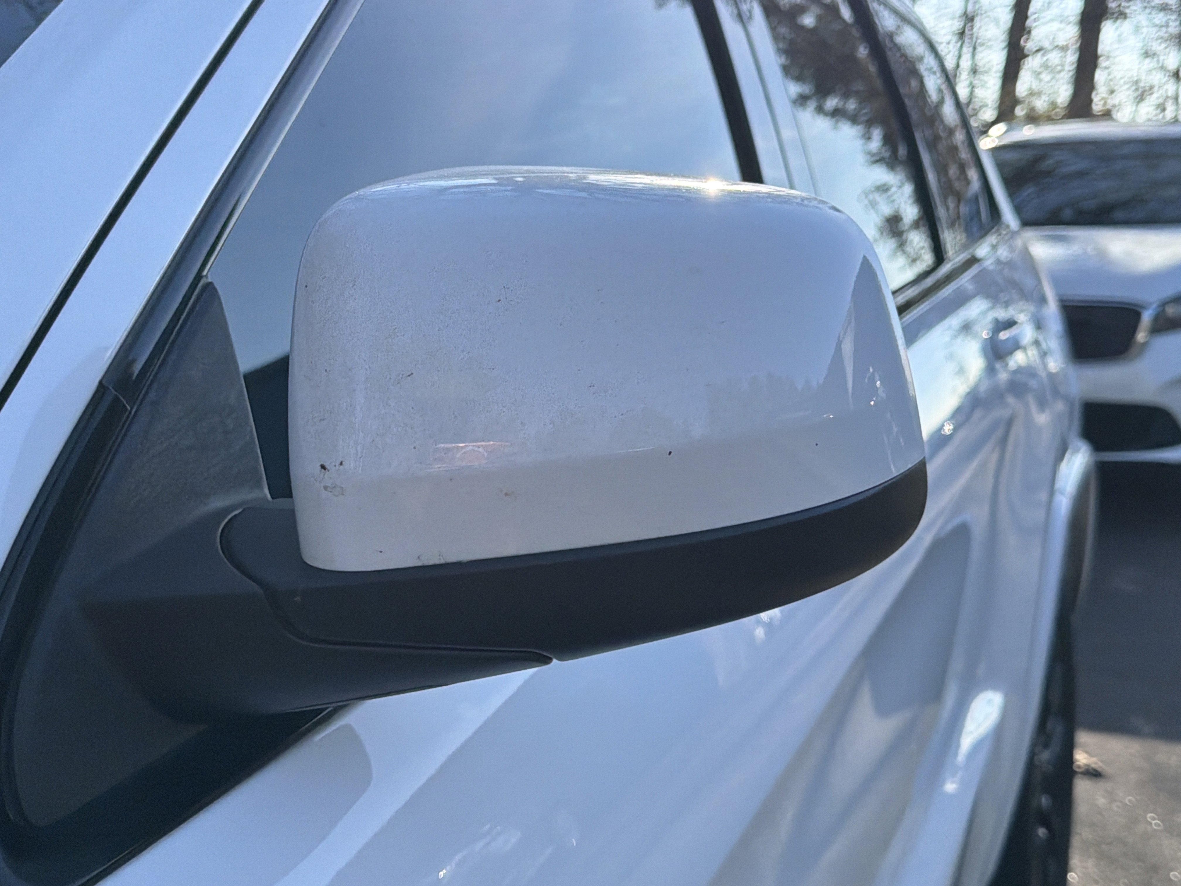 Used 2021 Jeep Grand Cherokee Laredo X image 9