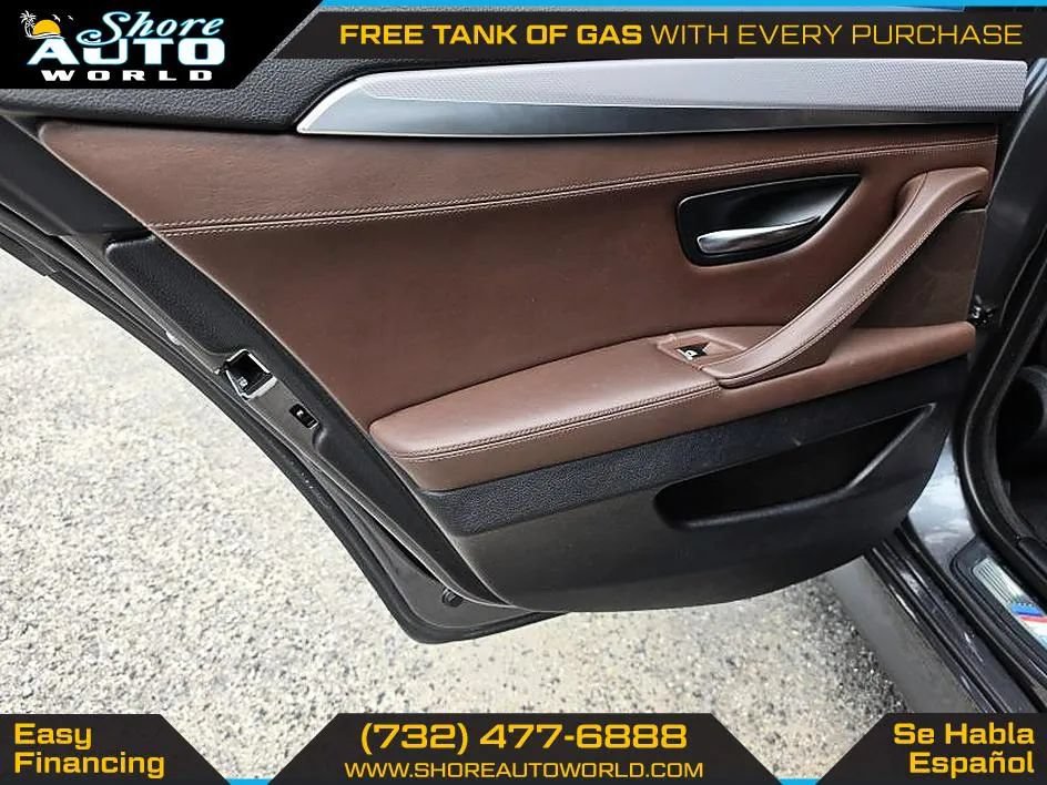 Used 2016 BMW 550i xDrive Sedan AWD/4WD image 21