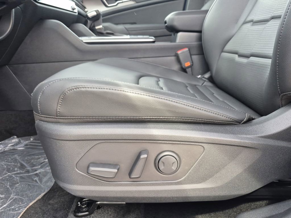 New 2026 Kia Sportage SX image 11