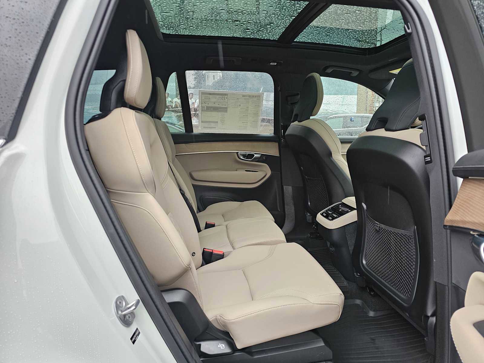 New 2026 Volvo XC90 B6 Plus w/ Protection Package Premier image 12