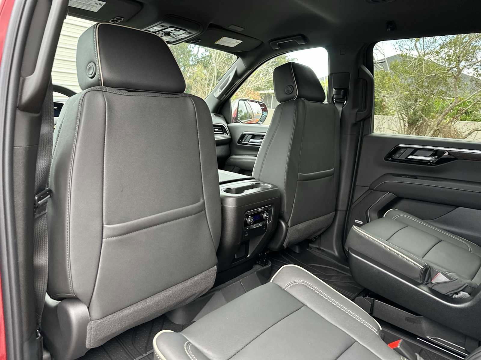 New 2026 Chevrolet Suburban Premier image 16