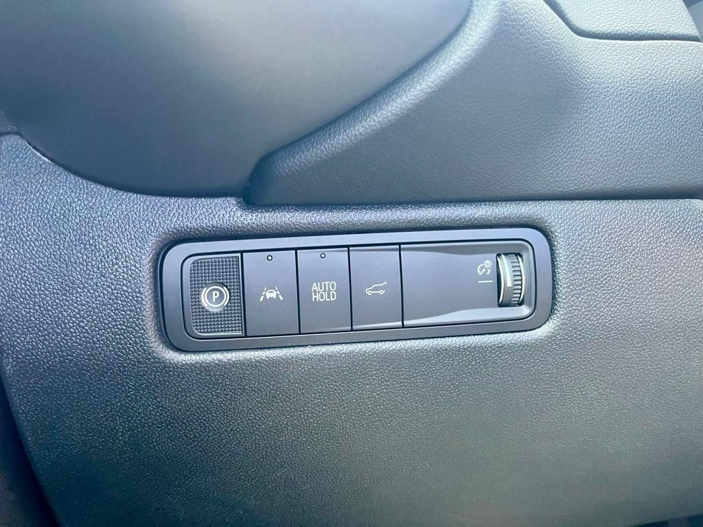 New 2026 Chevrolet Equinox EV RS w/ LPO, All-Weather Mat Package FWD image 20