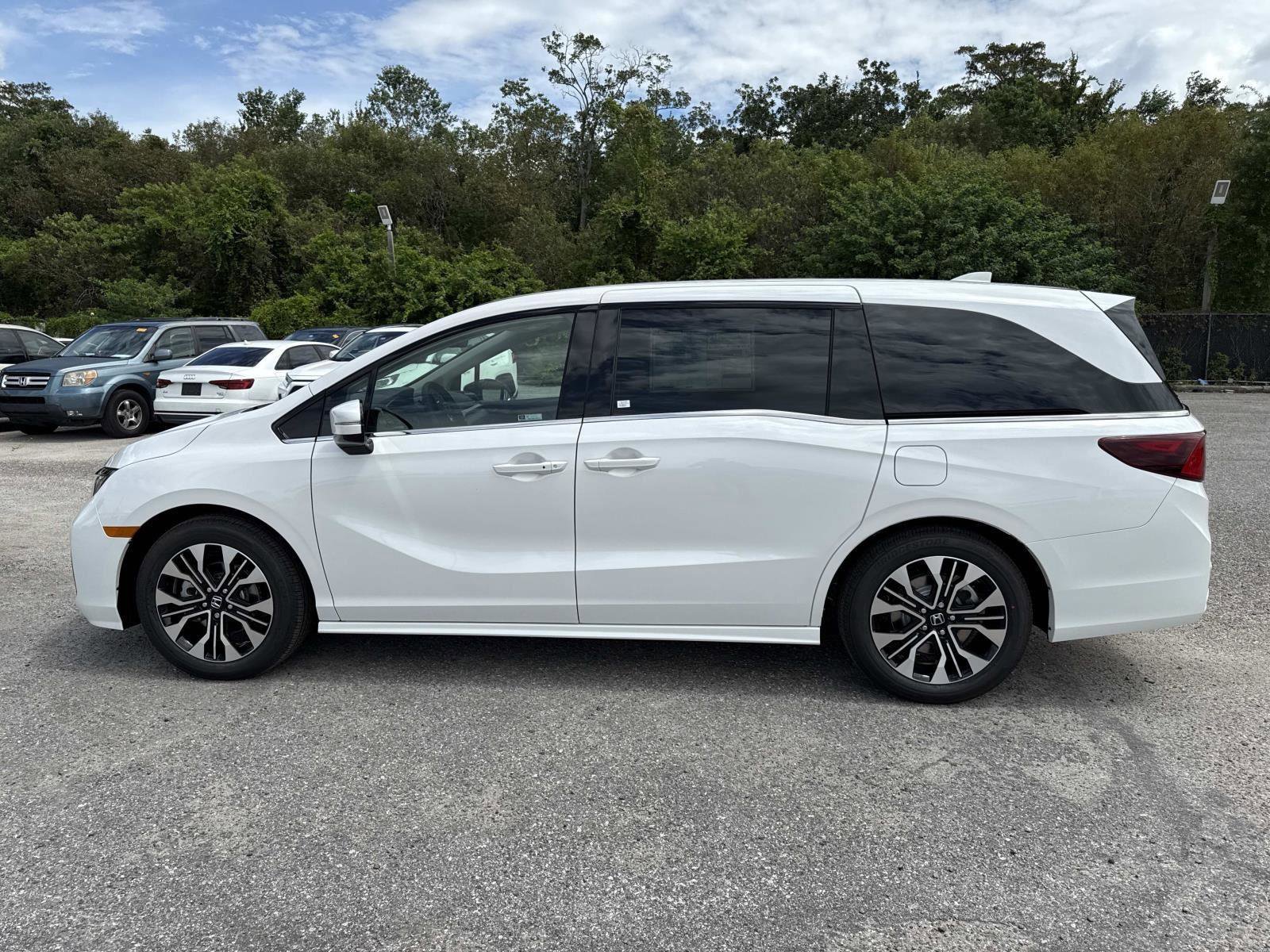 New 2026 Honda Odyssey Elite image 7