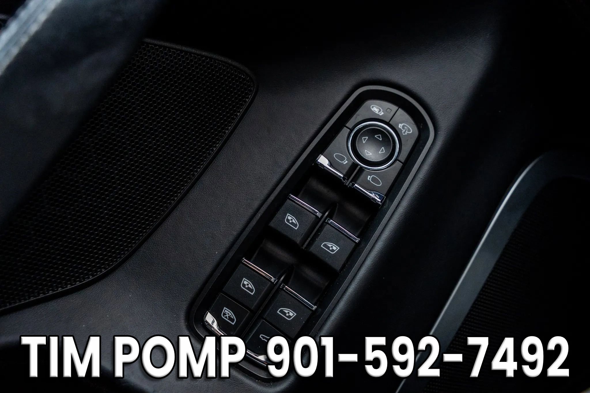 Used 2016 Porsche Panamera GTS image 33