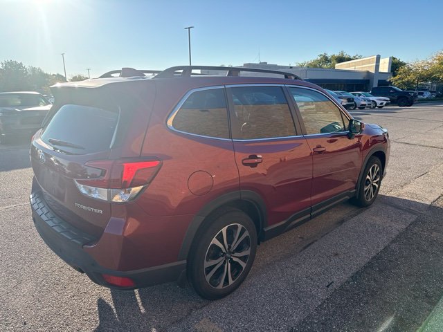 Used 2023 Subaru Forester Limited w/ Popular Package #2 AWD/4WD image 3