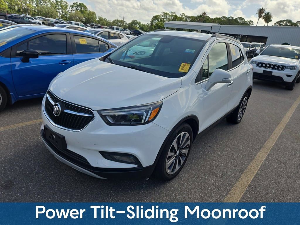 Used 2018 Buick Encore Essence FWD image 2