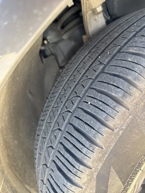 Used 2025 Volvo XC60 B5 Plus image 9