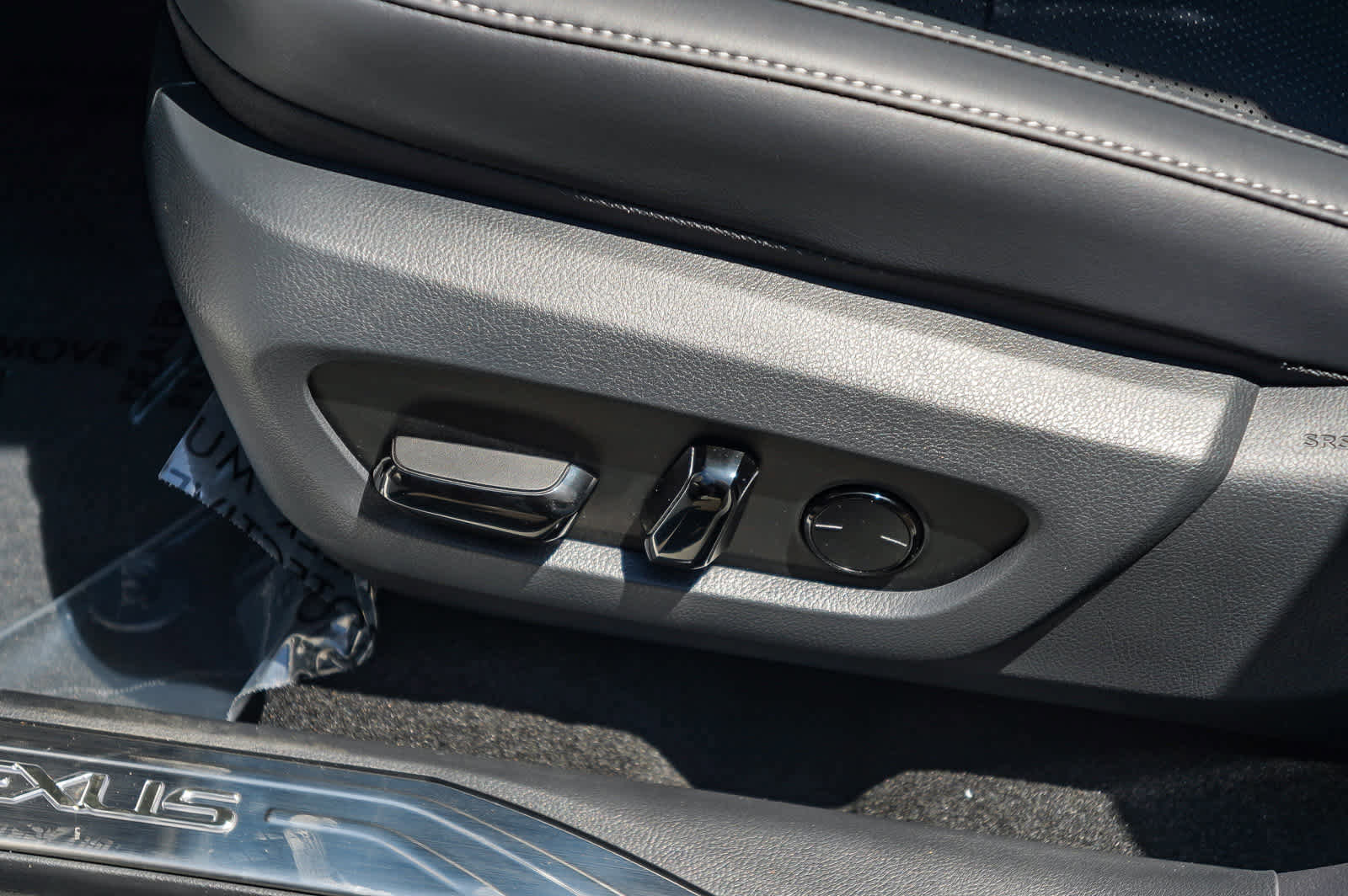 New 2025 Lexus NX 350h AWD w/ Premium Package image 24