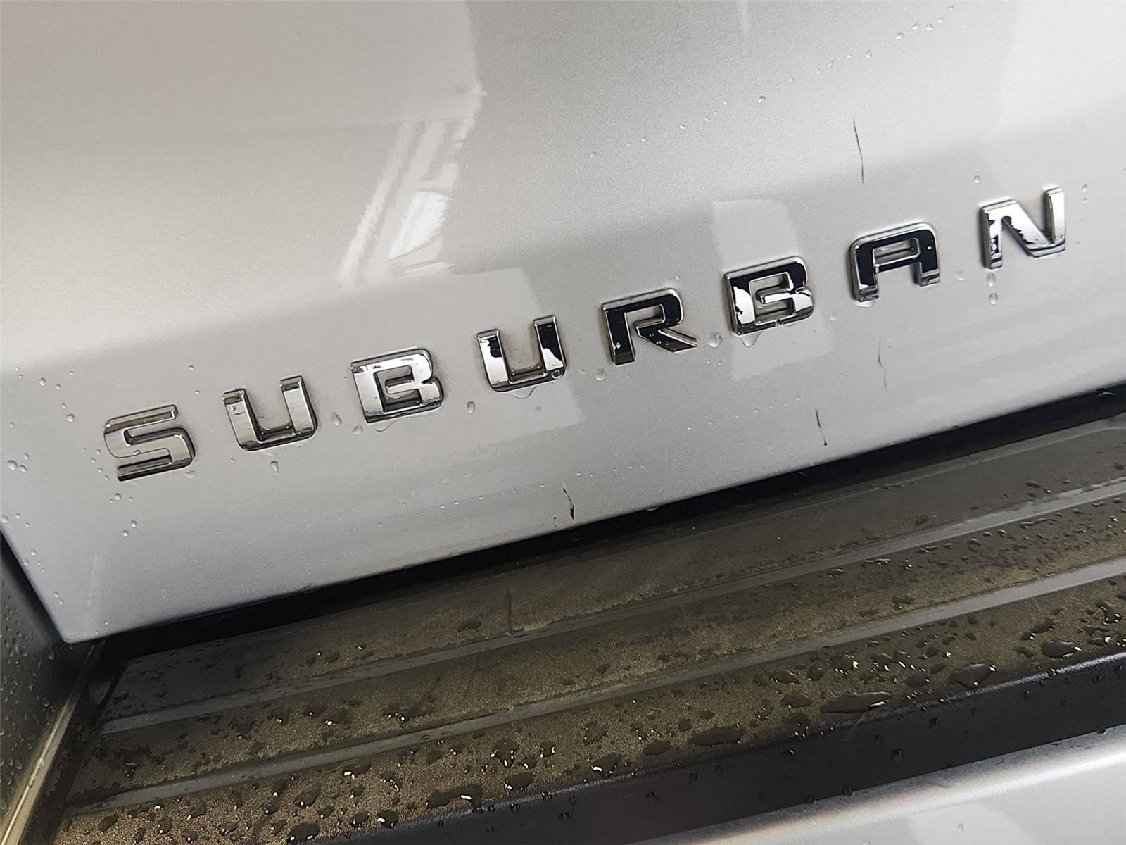 Used 2018 Chevrolet Suburban LT AWD/4WD image 31
