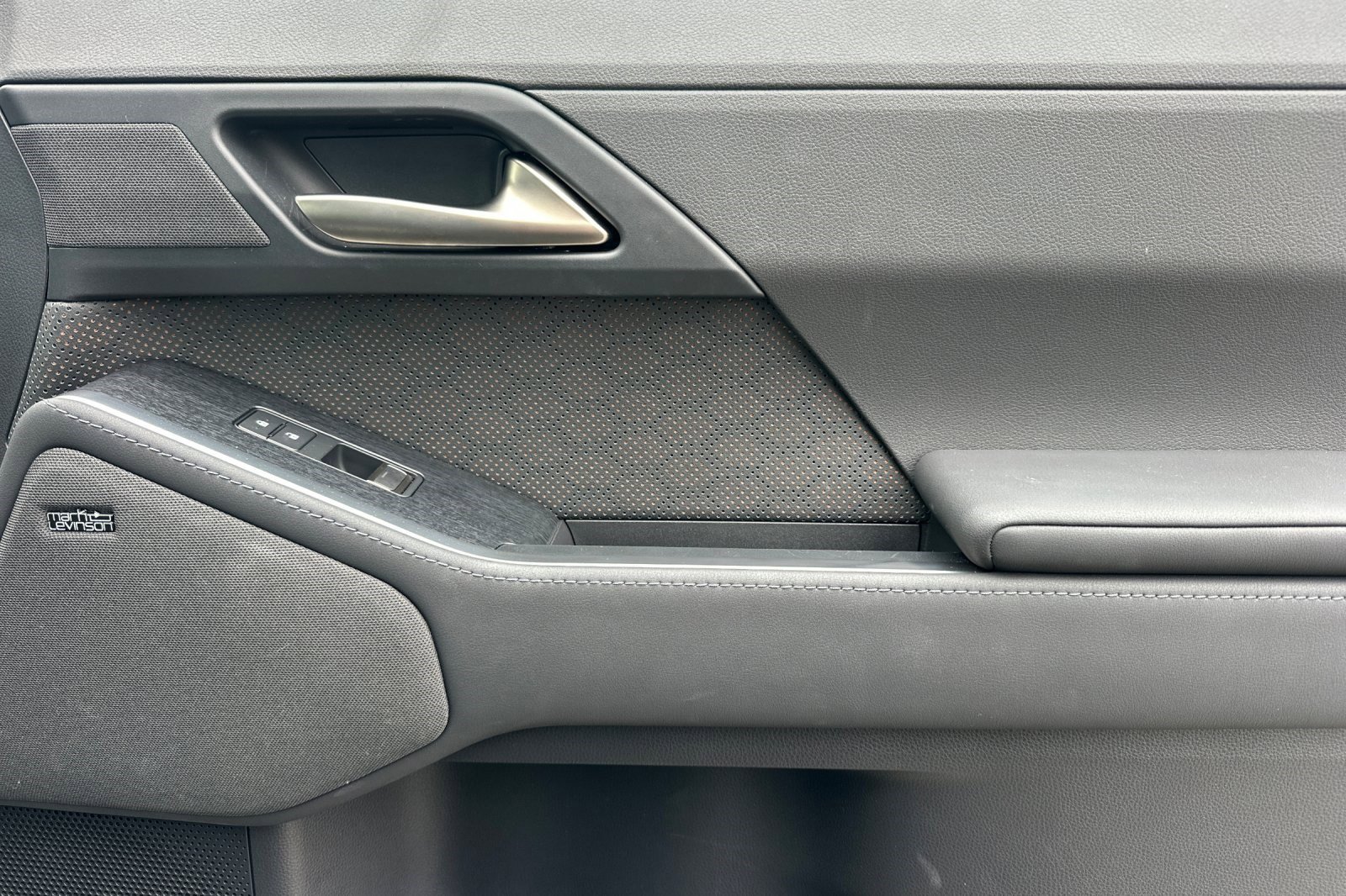 Used 2024 Lexus GX 550 image 21