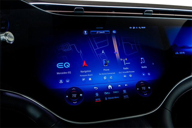 Used 2022 Mercedes-Benz EQS 580 4MATIC Sedan image 42
