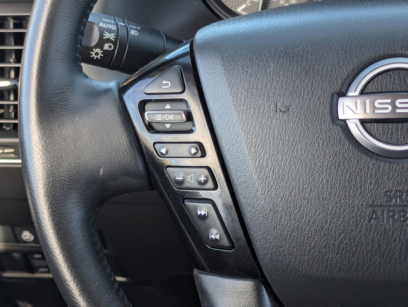 Used 2023 Nissan Armada SL w/ Cargo Package image 21