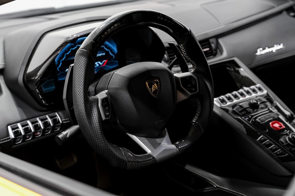 Used 2016 Lamborghini Aventador LP 700-4 image 11