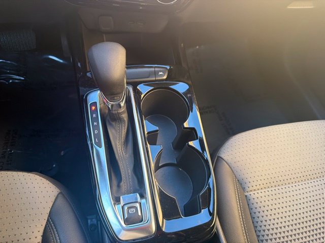 Used 2025 Chevrolet Trax LT FWD image 31