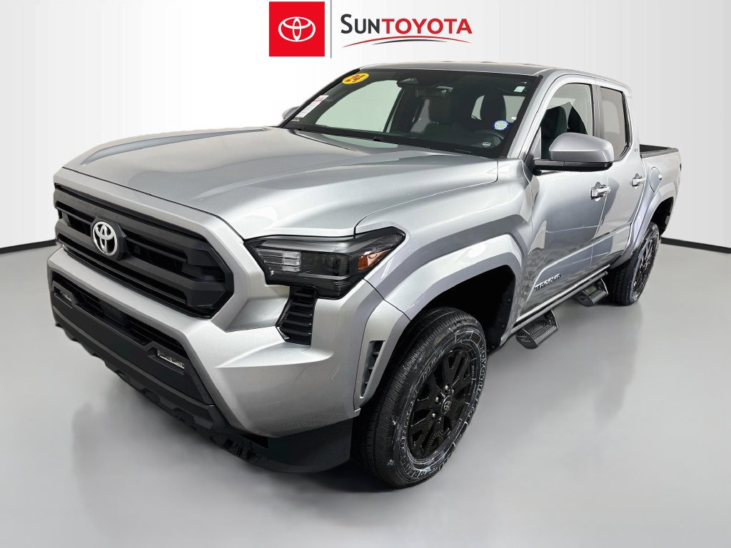 Used 2024 Toyota Tacoma SR5 AWD/4WD image 7