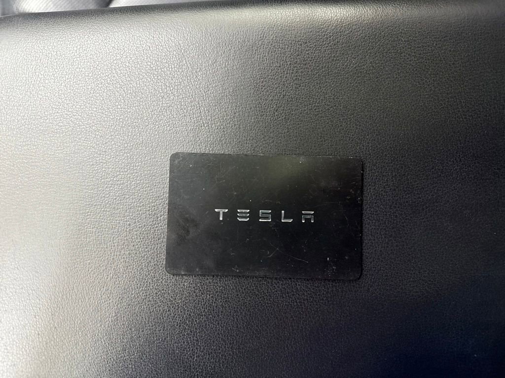 Used 2021 Tesla Model S Plaid image 32