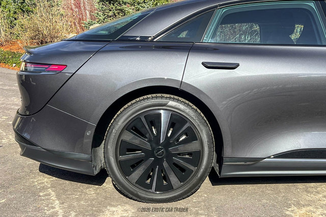 Used 2025 Lucid Air Grand Touring image 10