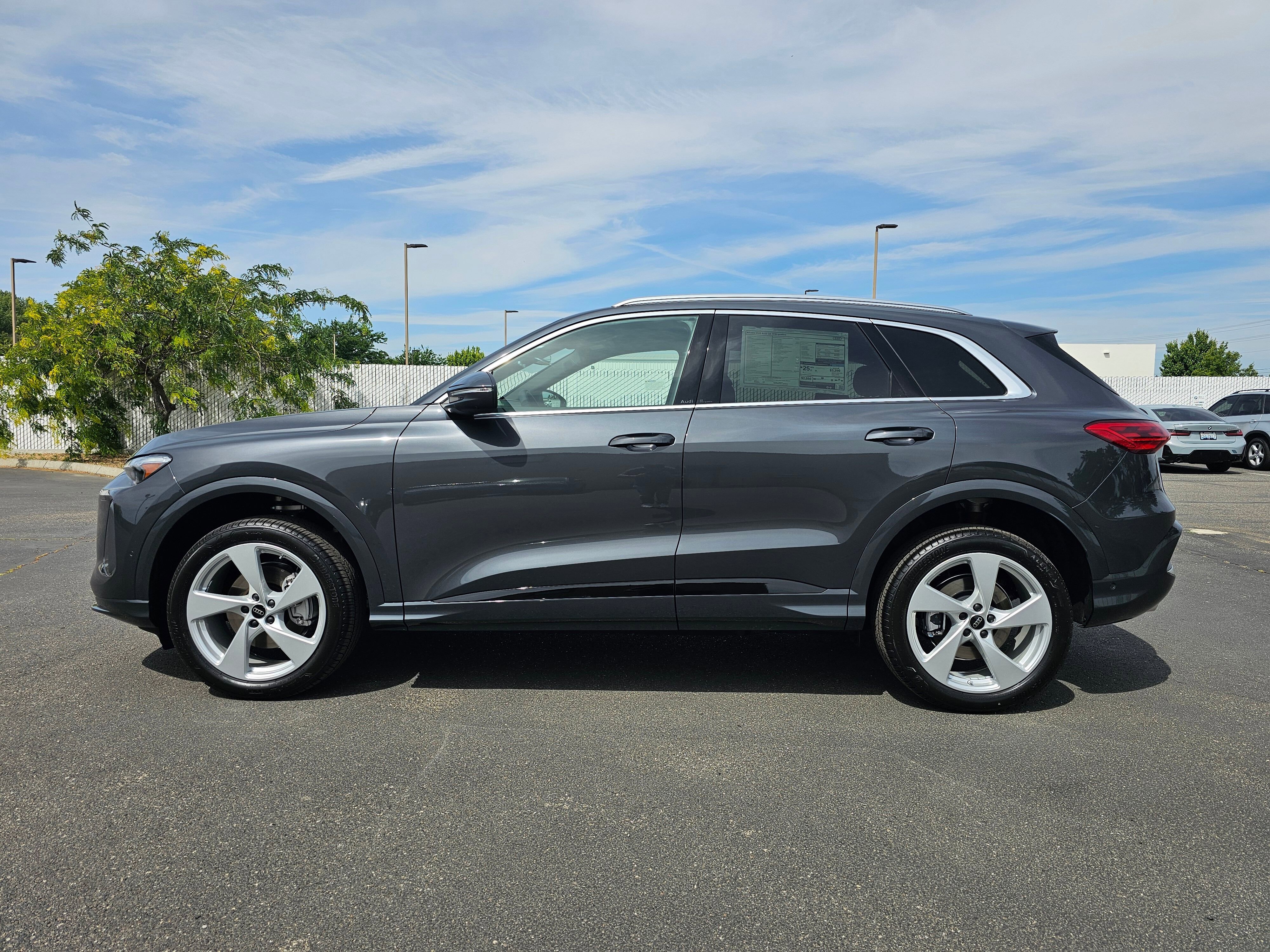 New 2025 Audi Q5 Premium Plus image 3