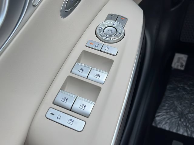 New 2027 Genesis GV70 2.5T Select AWD/4WD image 19