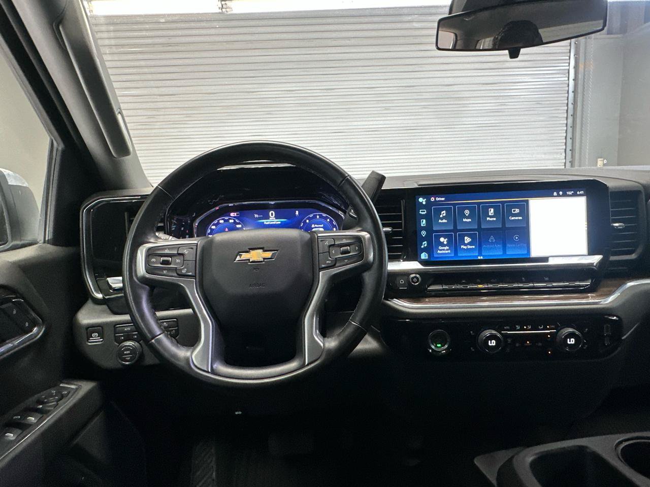 Used 2024 Chevrolet Silverado 1500 LT AWD/4WD image 14