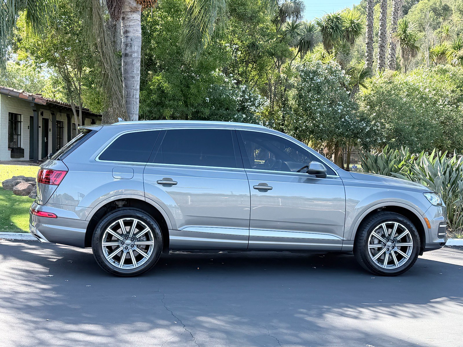 Used 2018 Audi Q7 3.0T Premium AWD/4WD image 6
