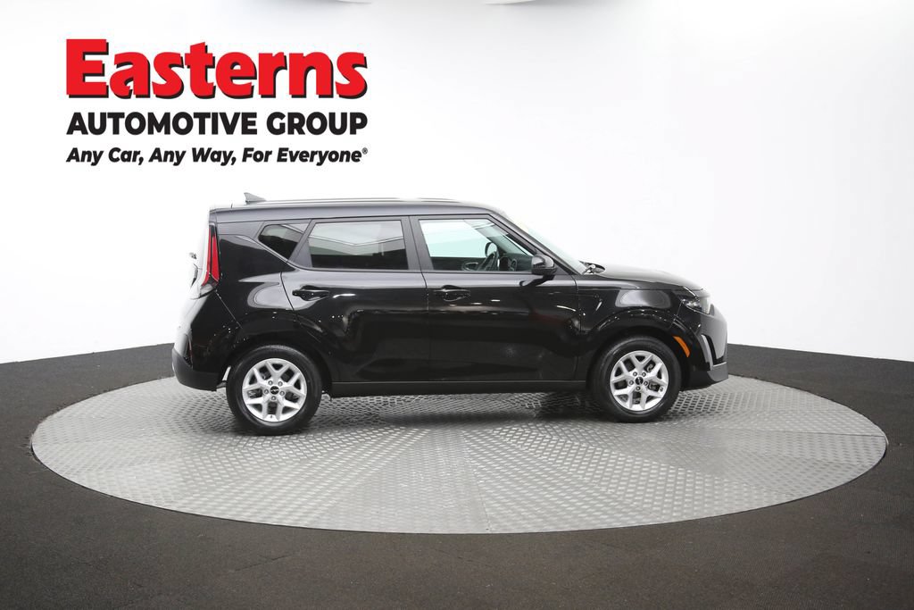 Used 2025 Kia Soul LX w/ LX Technology Package FWD image 42
