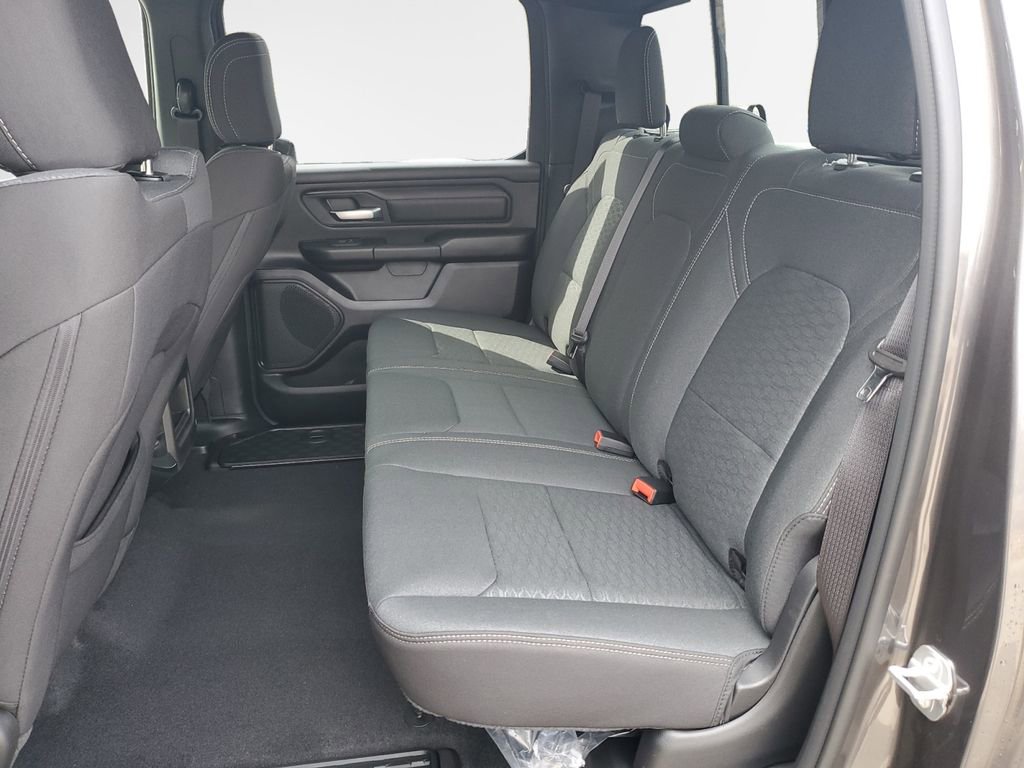 New 2026 RAM 1500 Express AWD/4WD image 14