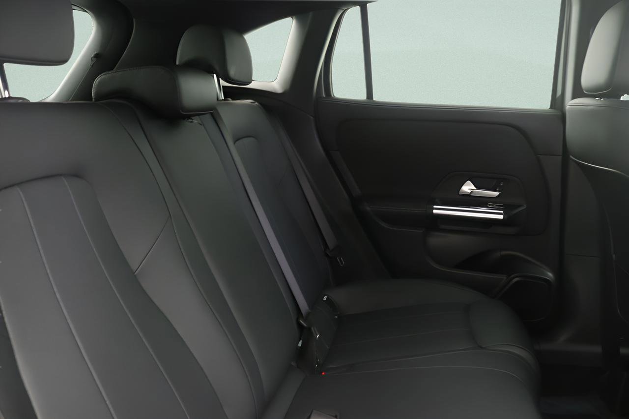 Certified 2023 Mercedes-Benz GLA 250 image 28