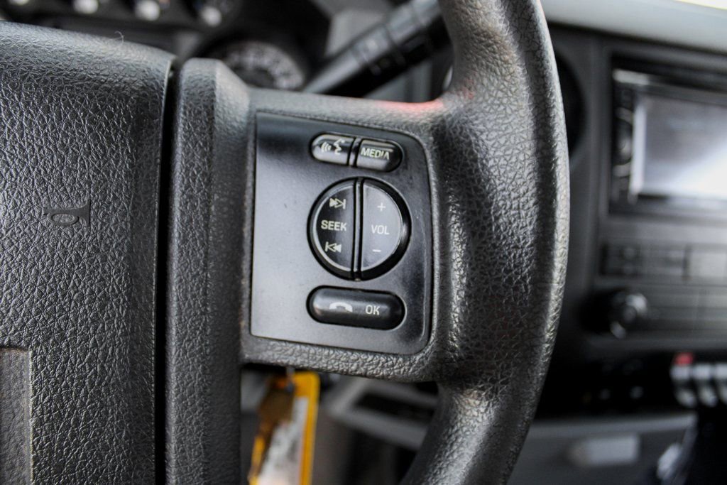 Used 2015 Ford F550 2WD Regular Cab Super Duty image 27