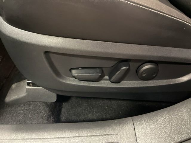 Used 2019 INFINITI QX50 Essential w/ Premium Heat Package image 28