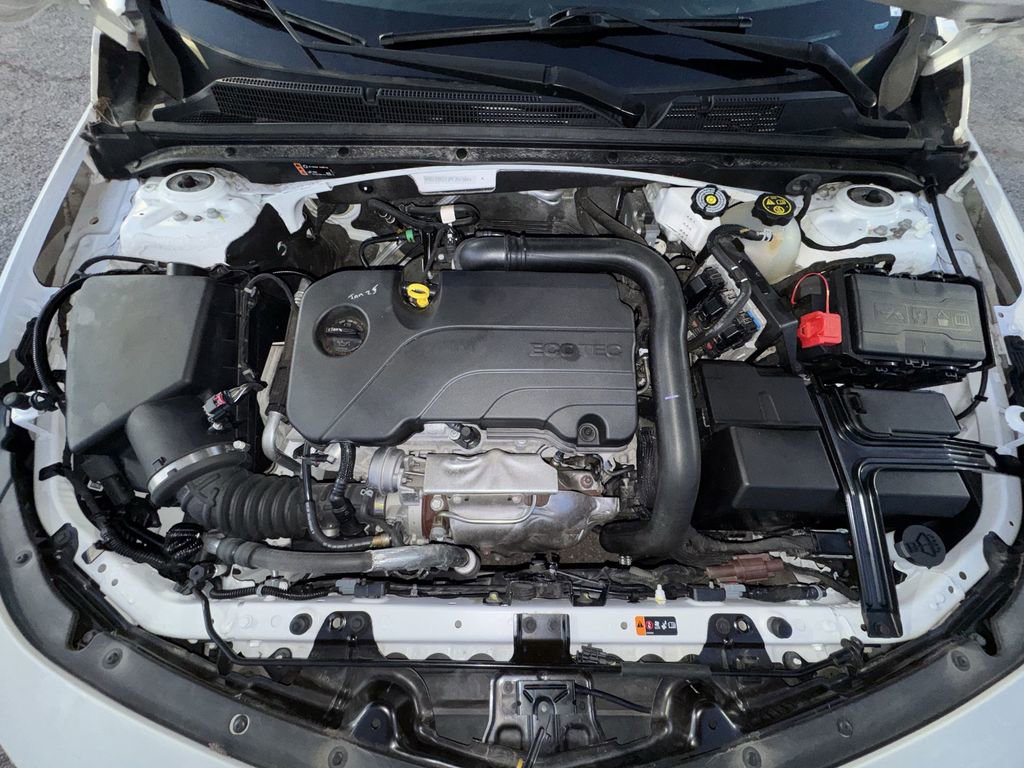 Used 2023 Chevrolet Malibu LT w/ Sport Edition image 26