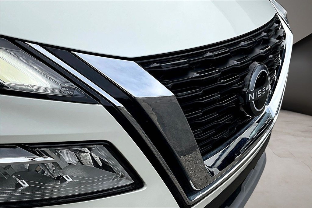Certified 2023 Nissan Rogue SV w/ SV Premium B Package AWD/4WD image 33