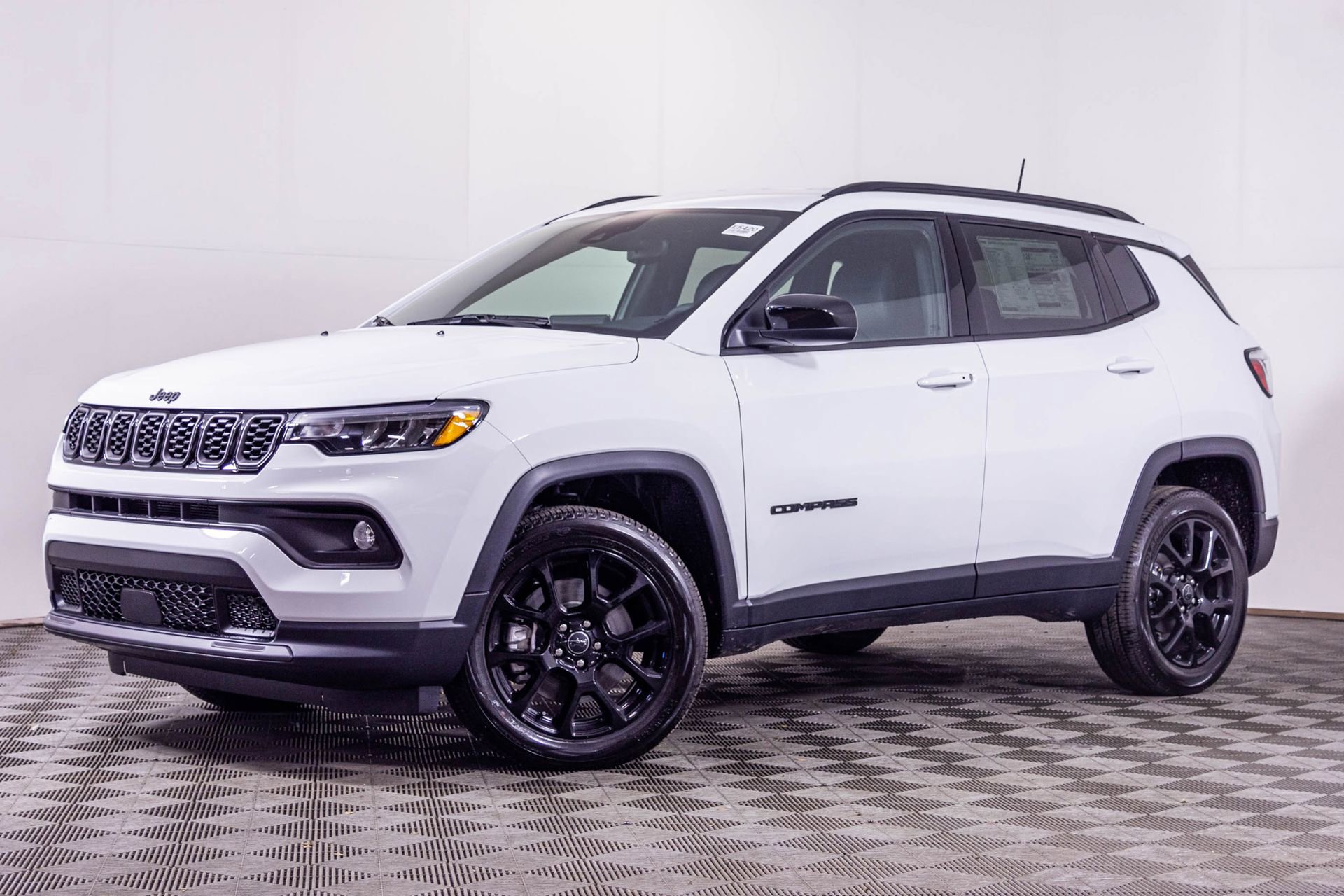 New 2026 Jeep Compass Latitude image 2