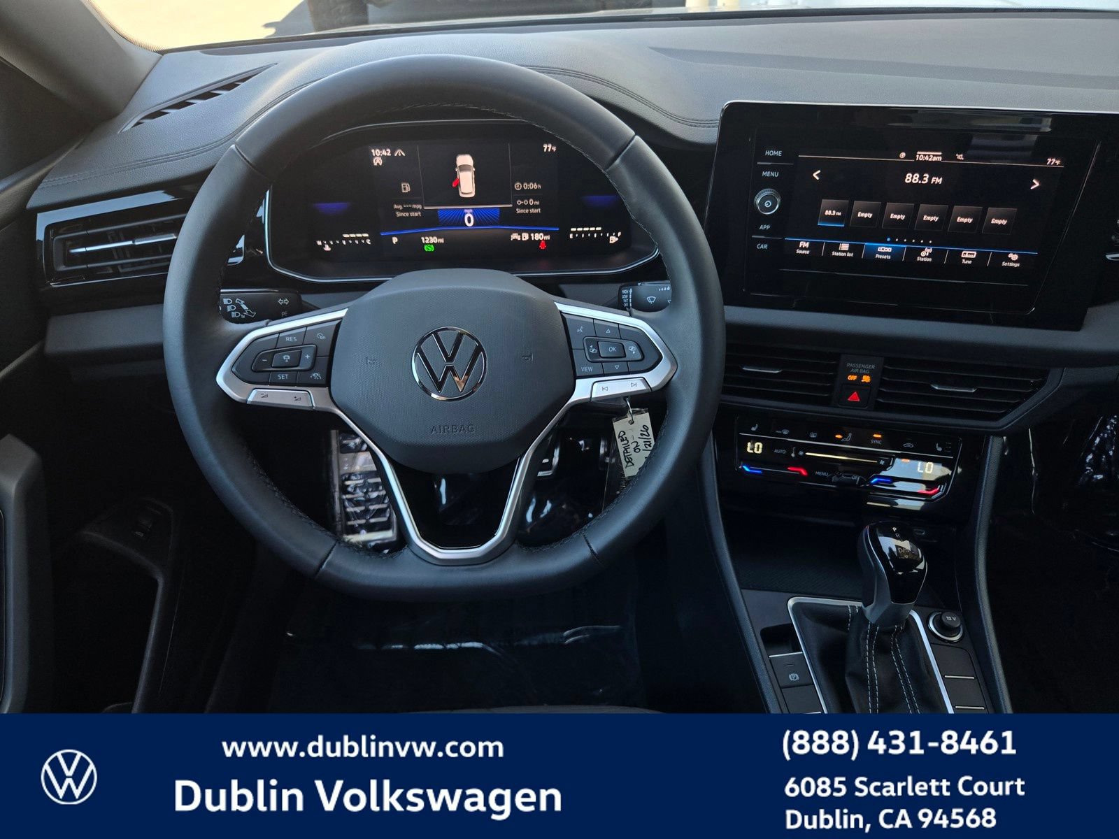 Certified 2025 Volkswagen Jetta Sport FWD image 13